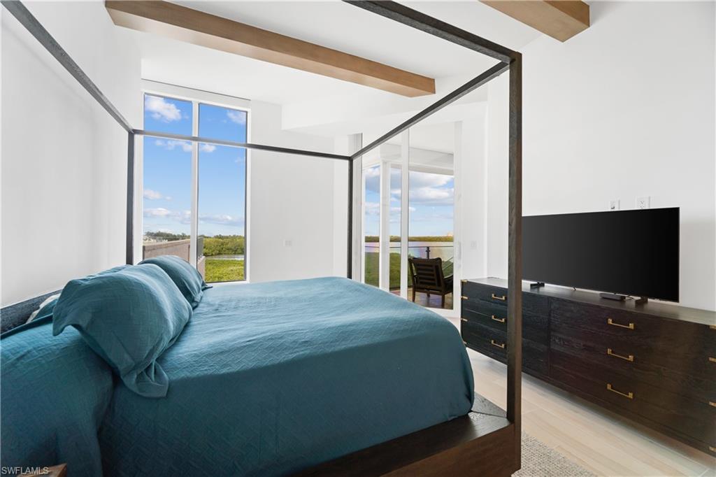 BAYPOINTE AT NAPLES CAY - Residential