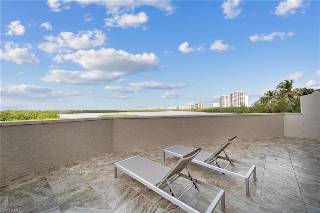 BAYPOINTE AT NAPLES CAY - Residential