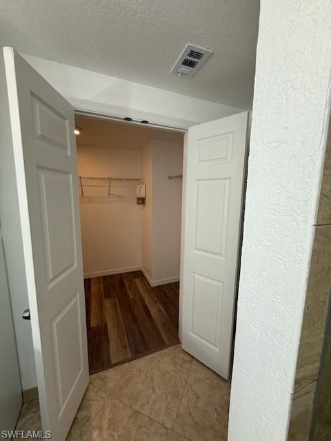 THE TIDES AT PELICAN LANDING - Residential Lease