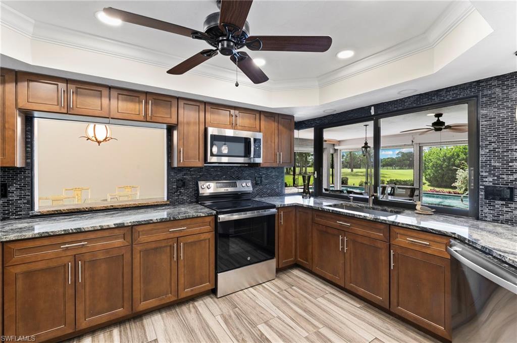 IMPERIAL GOLF ESTATES - Residential