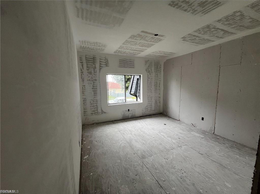 VERSAILLES CONDO - Residential