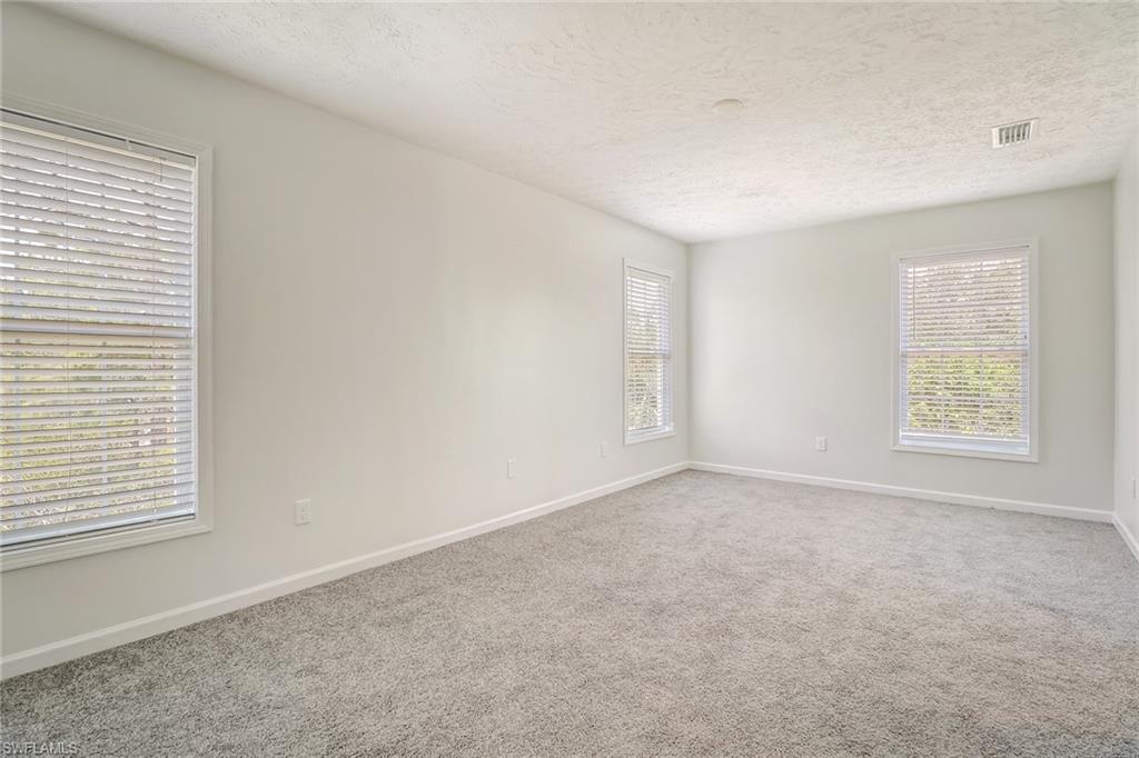 LEAWOOD LAKES - Residential