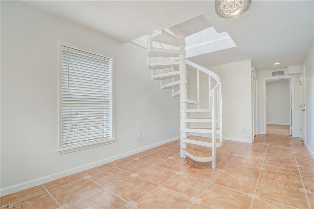 LEAWOOD LAKES - Residential