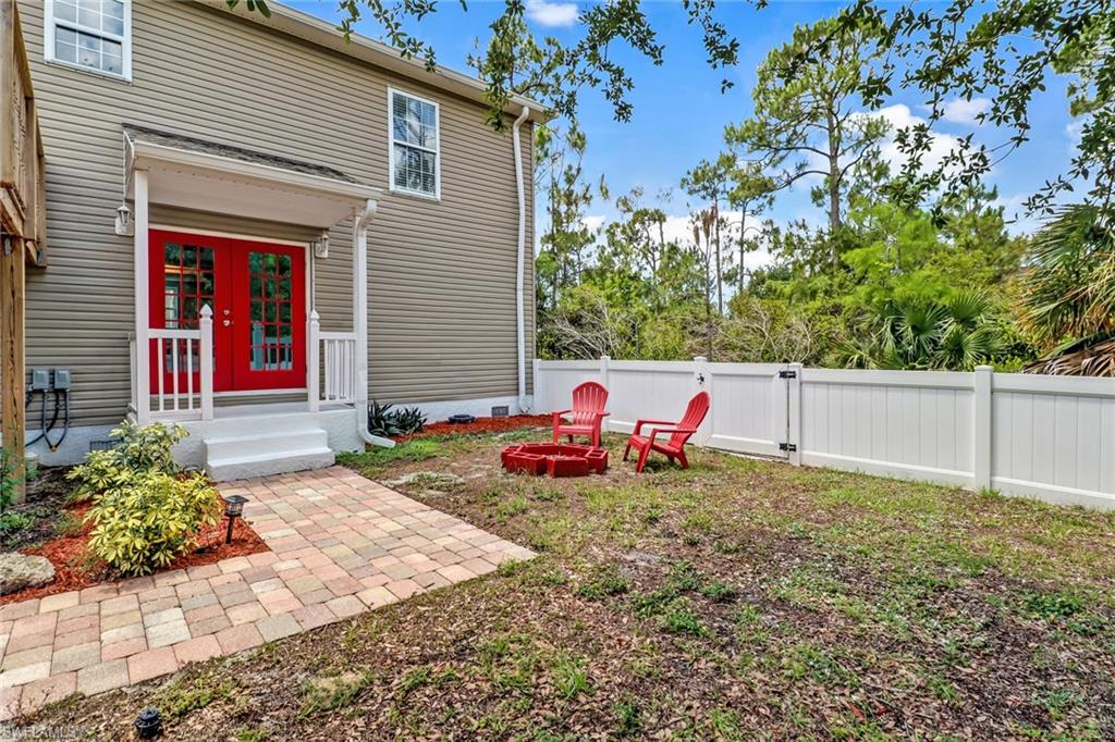 LEAWOOD LAKES - Residential