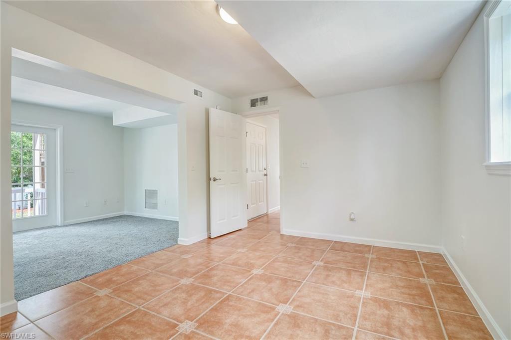 LEAWOOD LAKES - Residential