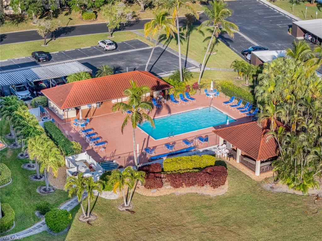 CLUBHOUSE VILLAGE - Residential