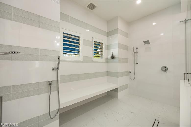 LOGAN WOODS - Residential