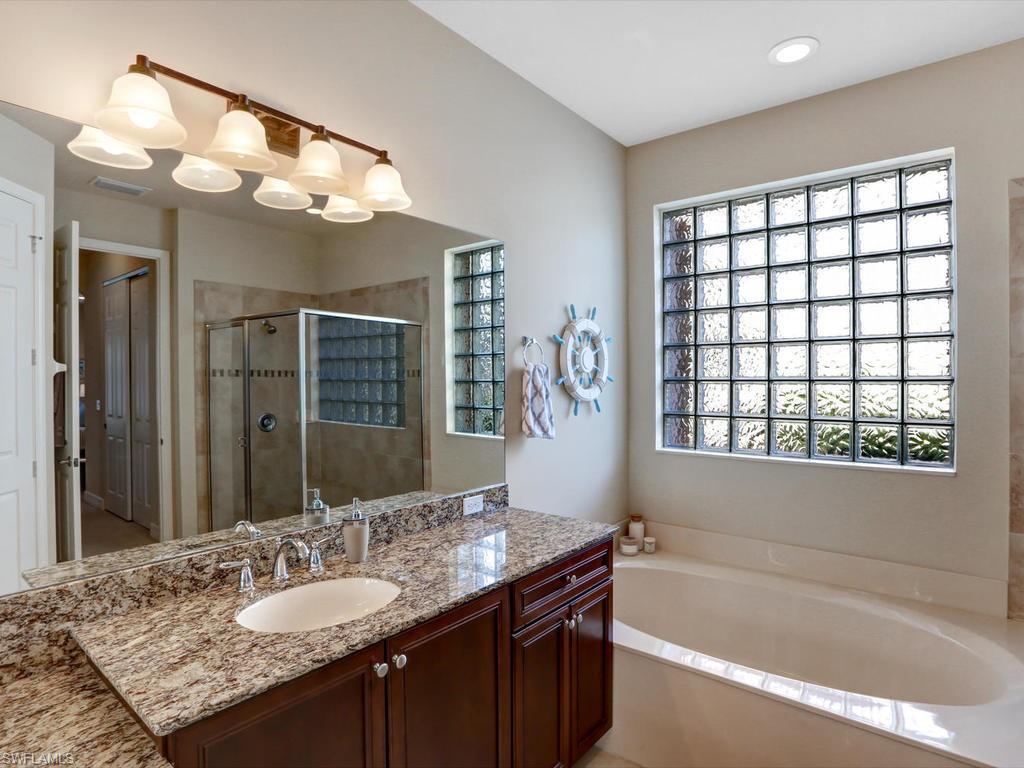 BOTANICA LAKES - Residential