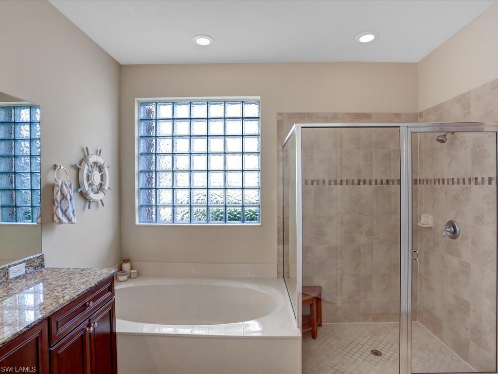 BOTANICA LAKES - Residential