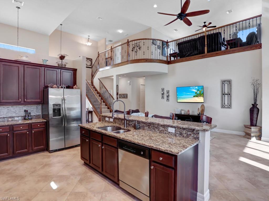 BOTANICA LAKES - Residential