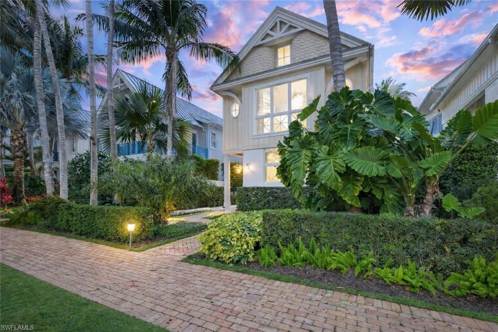 Photo of 42 6th ST S, NAPLES, FL 34102 (MLS # 226019846)