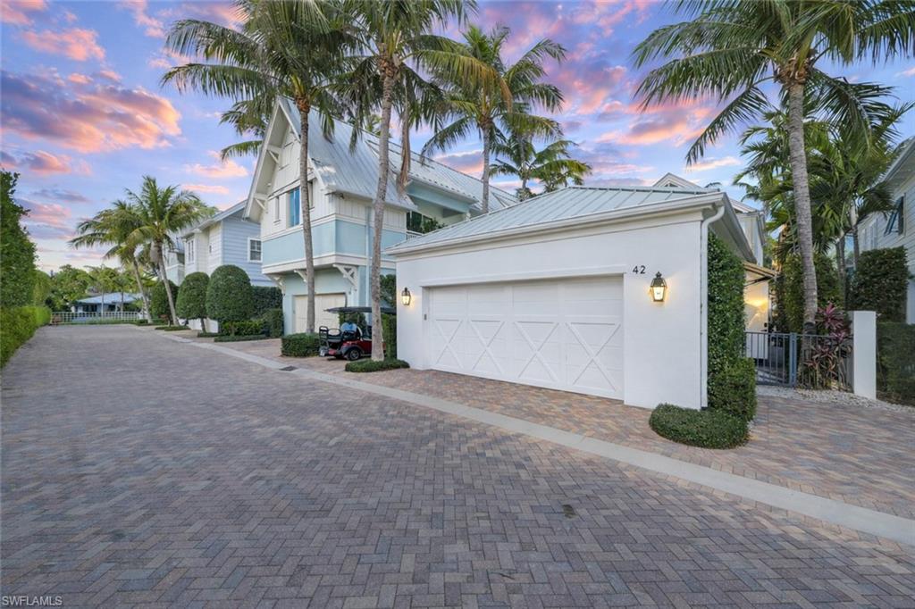 OLDE NAPLES - Residential