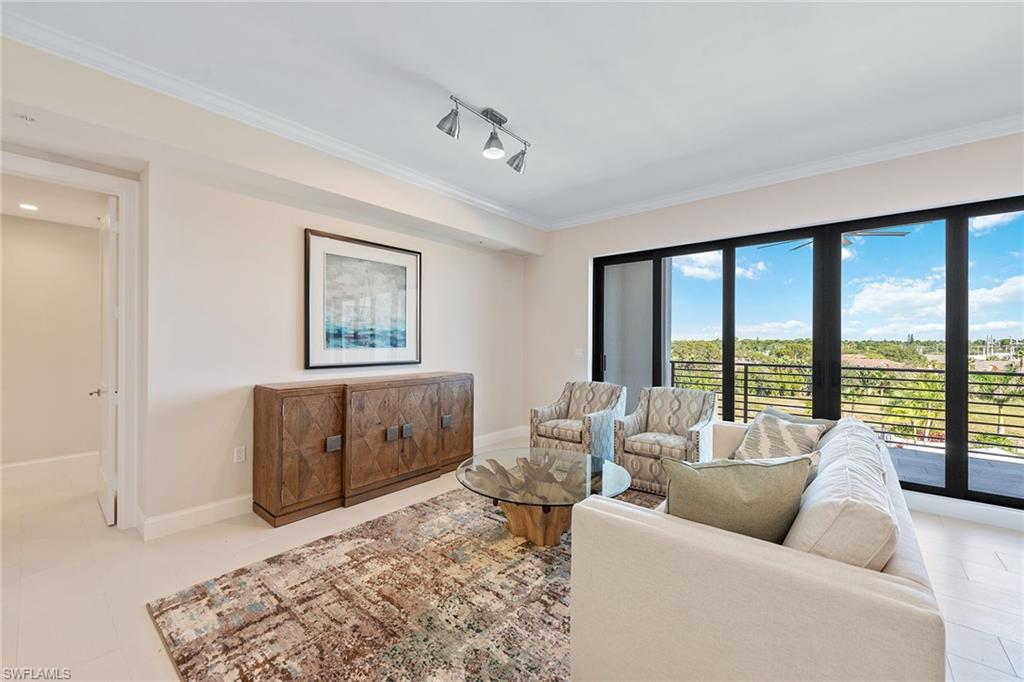 ELEVEN ELEVEN CENTRAL - Residential Lease