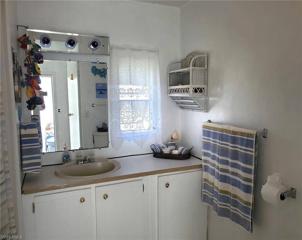 LAZY DAYS MOBILE VILLAGE - Residential