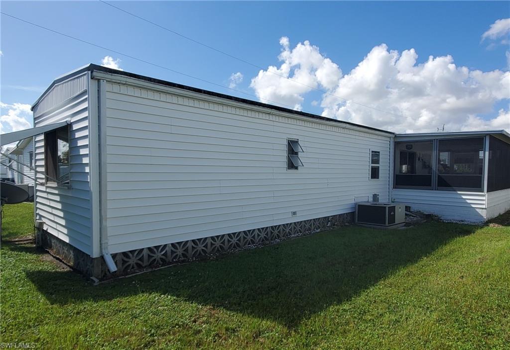 LAZY DAYS MOBILE VILLAGE - Residential