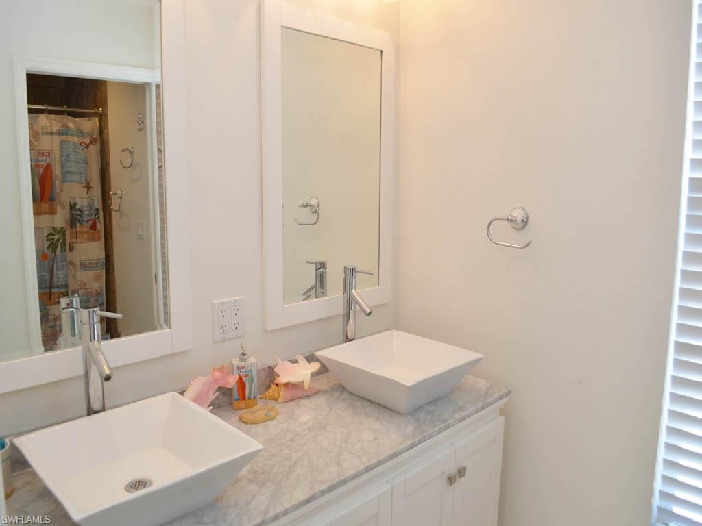 JOSE'S HIDEAWAY - Residential