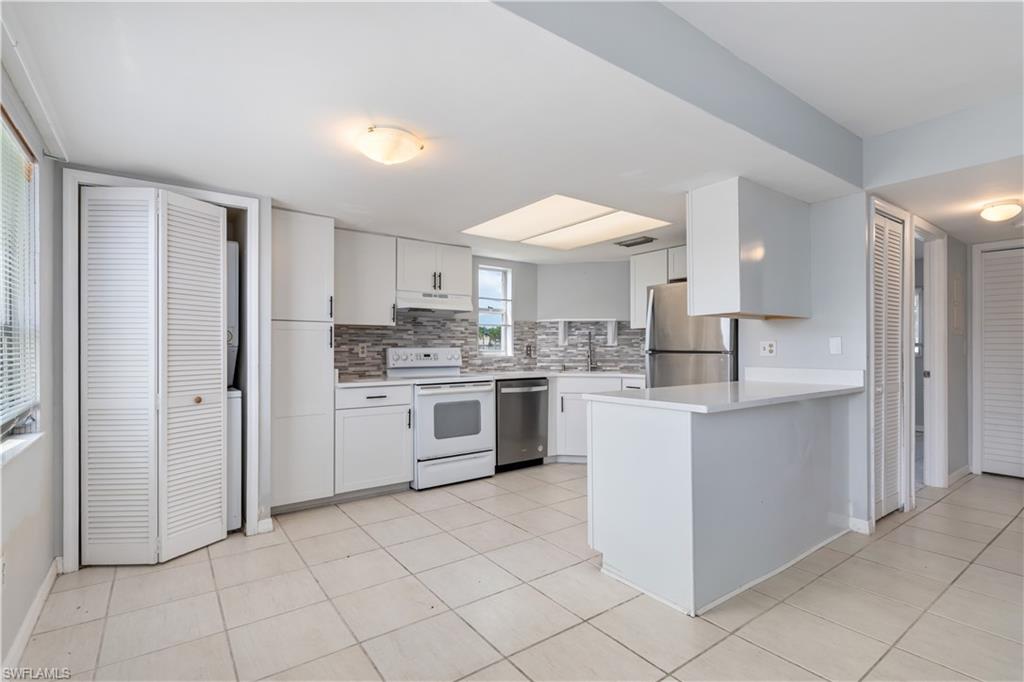 PARKWAY VILLAGE - Residential