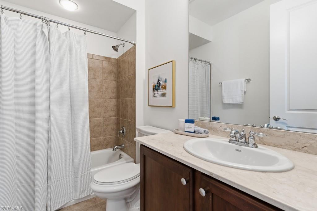 THE RESIDENCES AT COCONUT POINT - Residential