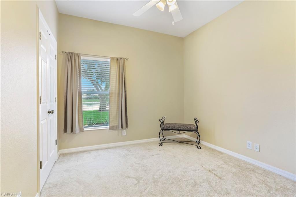 VALENCIA LAKES - Residential