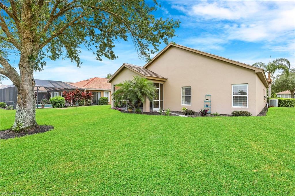 VALENCIA LAKES - Residential