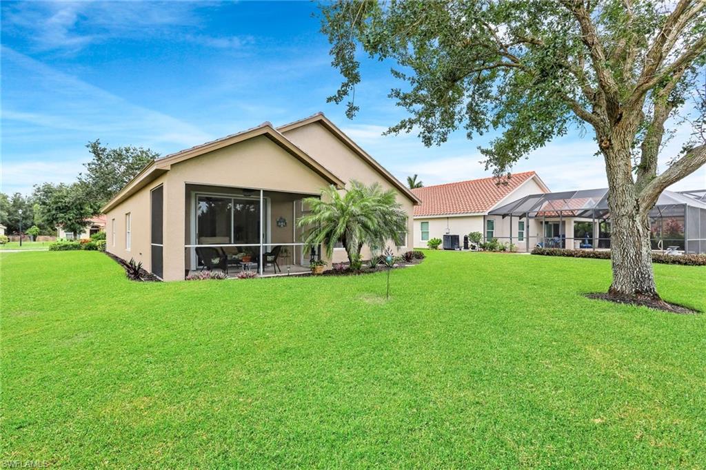 VALENCIA LAKES - Residential