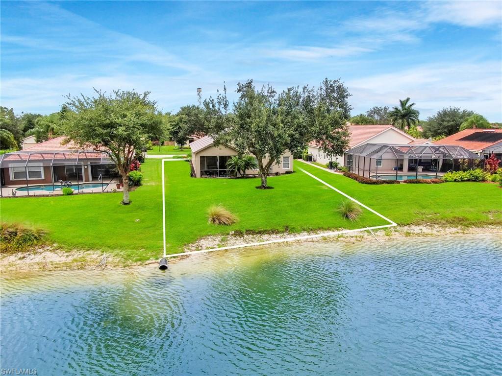 VALENCIA LAKES - Residential