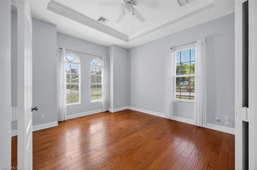 PROMENADE EAST - Residential