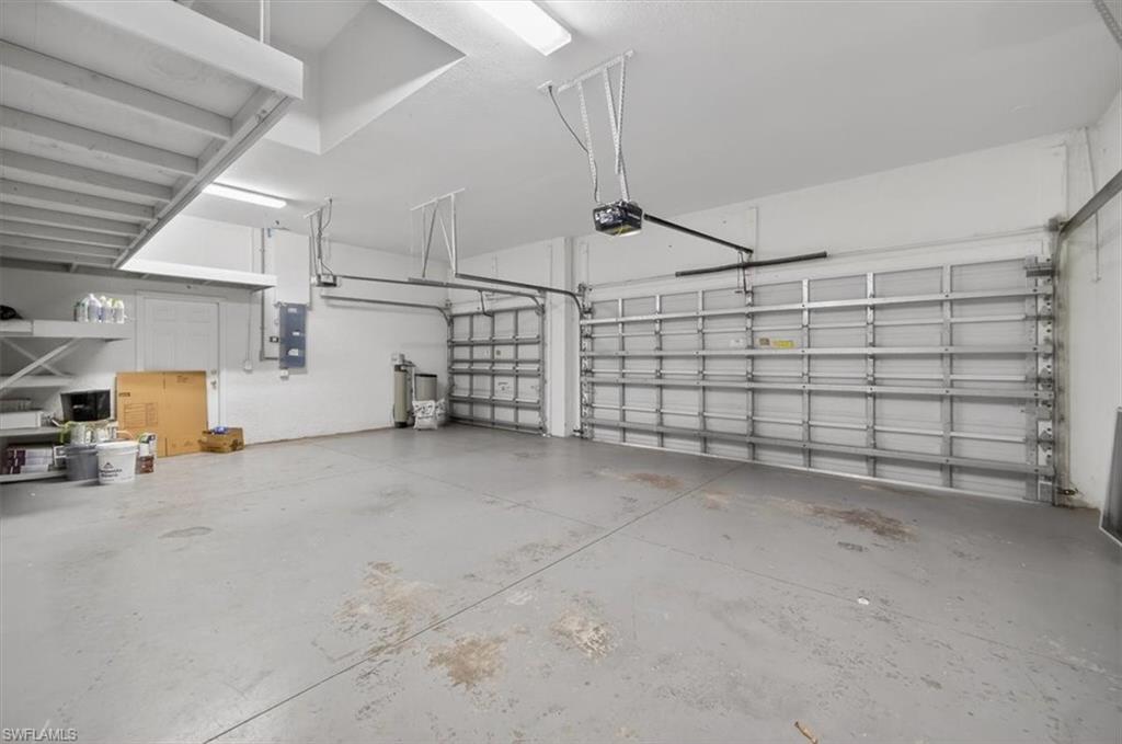 PROMENADE EAST - Residential