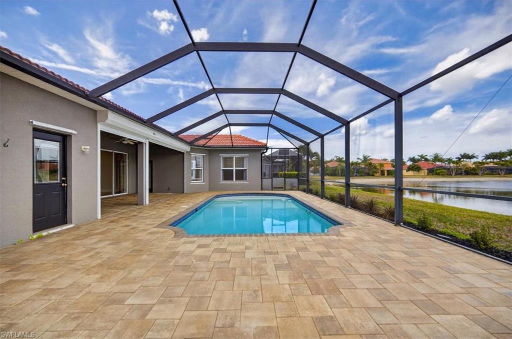 PROMENADE EAST - Residential