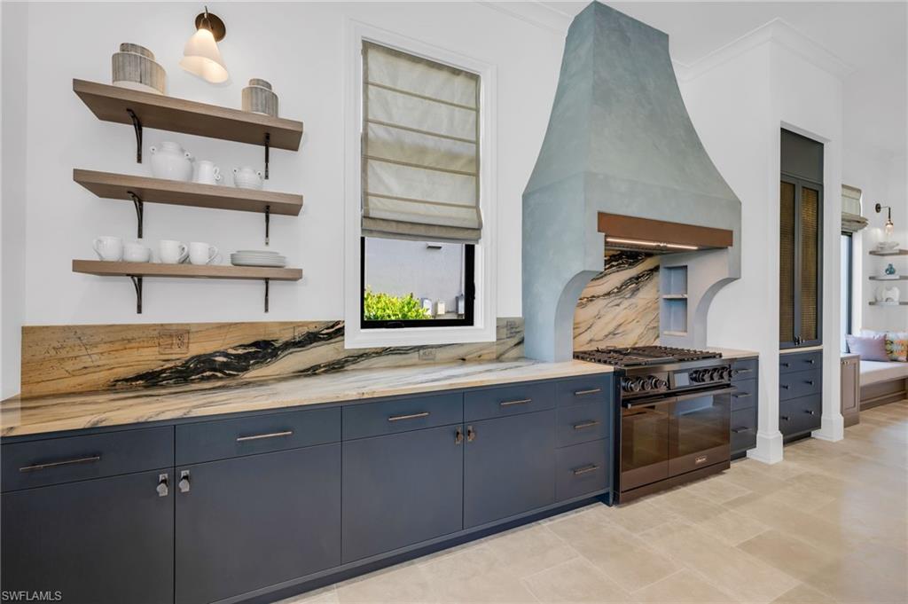 TRADITIONS - Residential