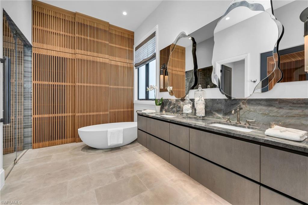 TRADITIONS - Residential