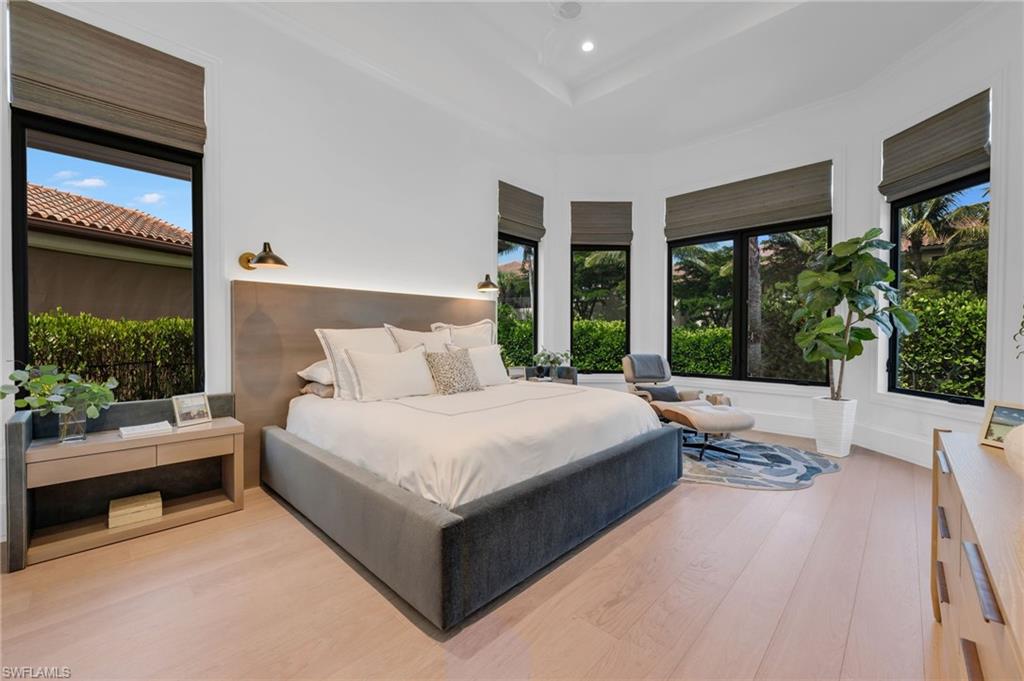 TRADITIONS - Residential