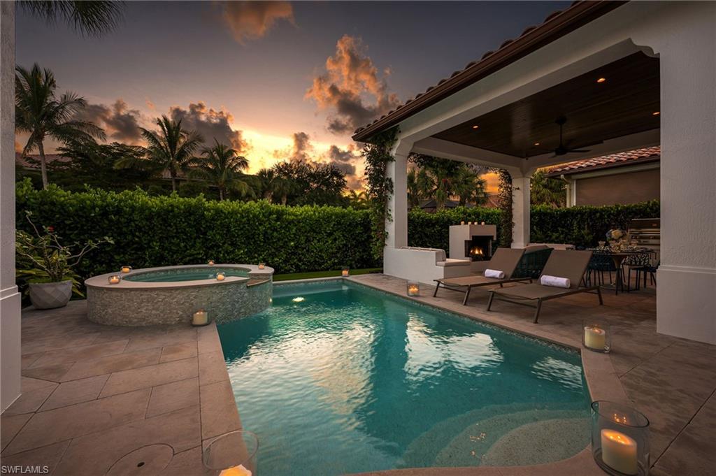 TRADITIONS - Residential