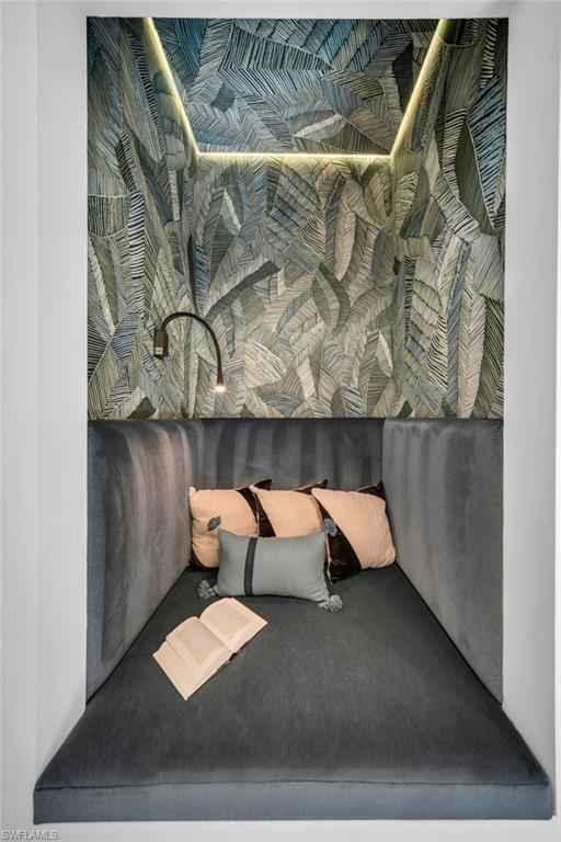 TRADITIONS - Residential