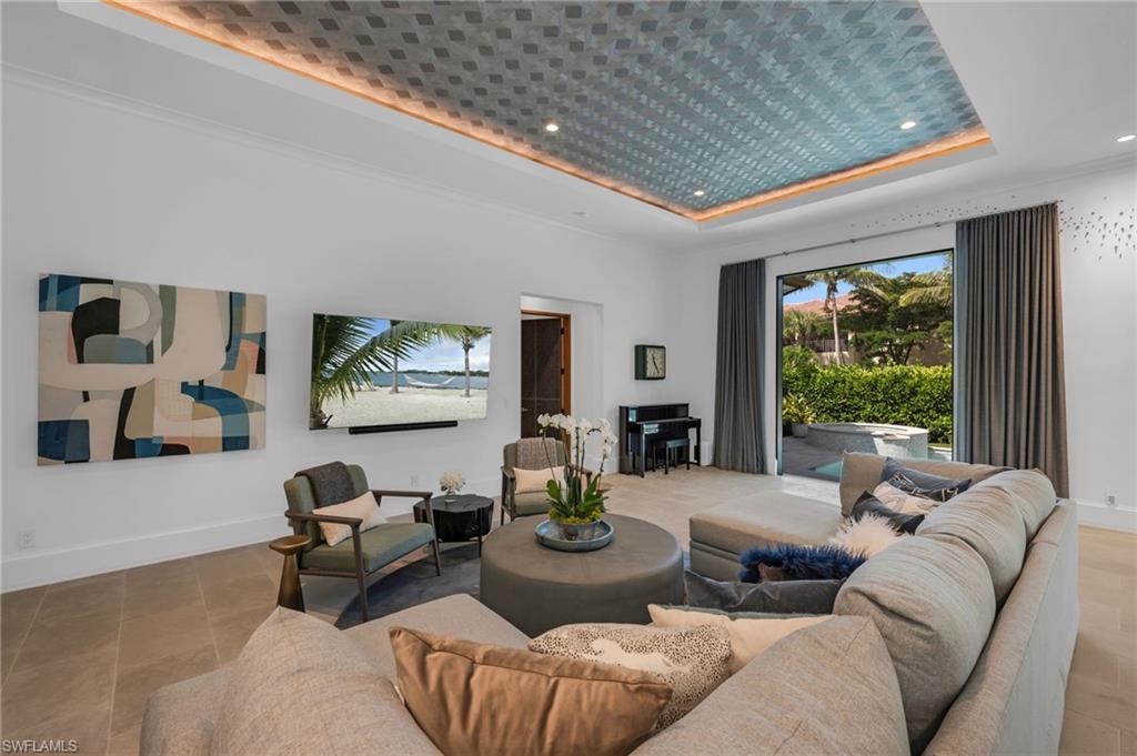 TRADITIONS - Residential