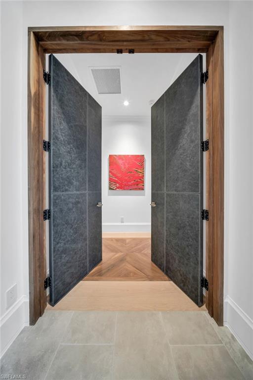 TRADITIONS - Residential