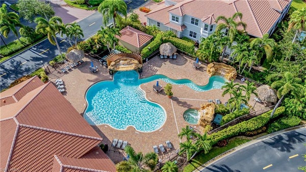 605 EL CAMINO REAL UNIT 102, NAPLES, FL 34119 - Image 79f0dd1fc7f8608b21cfdeeffd3a8bbe/454499422