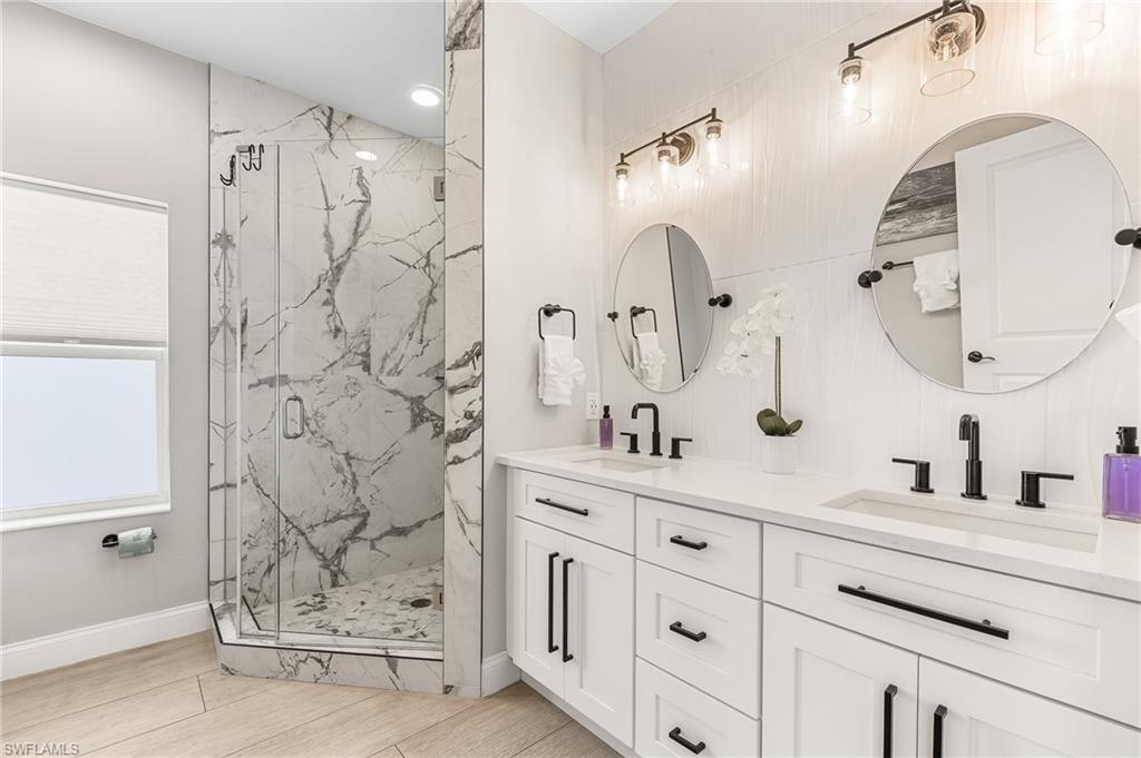 CRESCENT BEACH - Residential