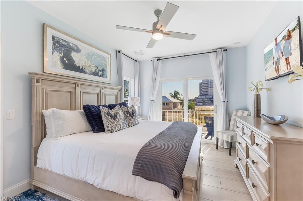 CRESCENT BEACH - Residential