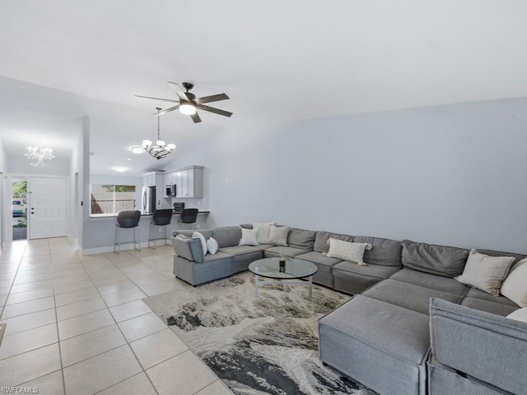 ROYAL WOODS - Residential