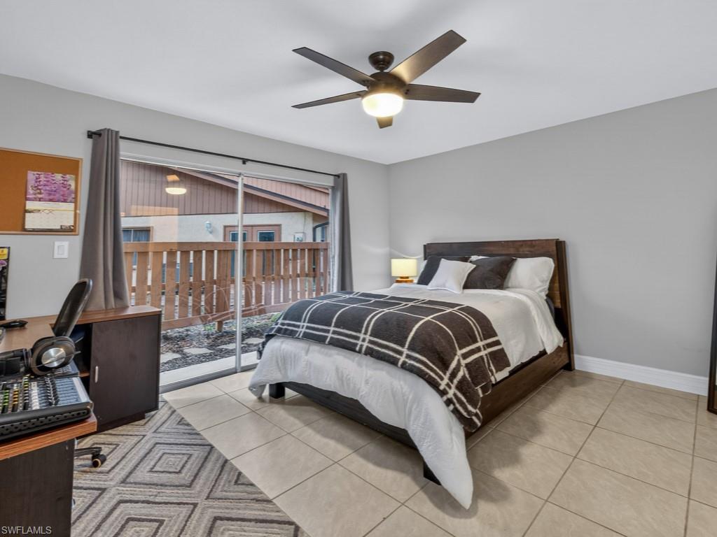 ROYAL WOODS - Residential