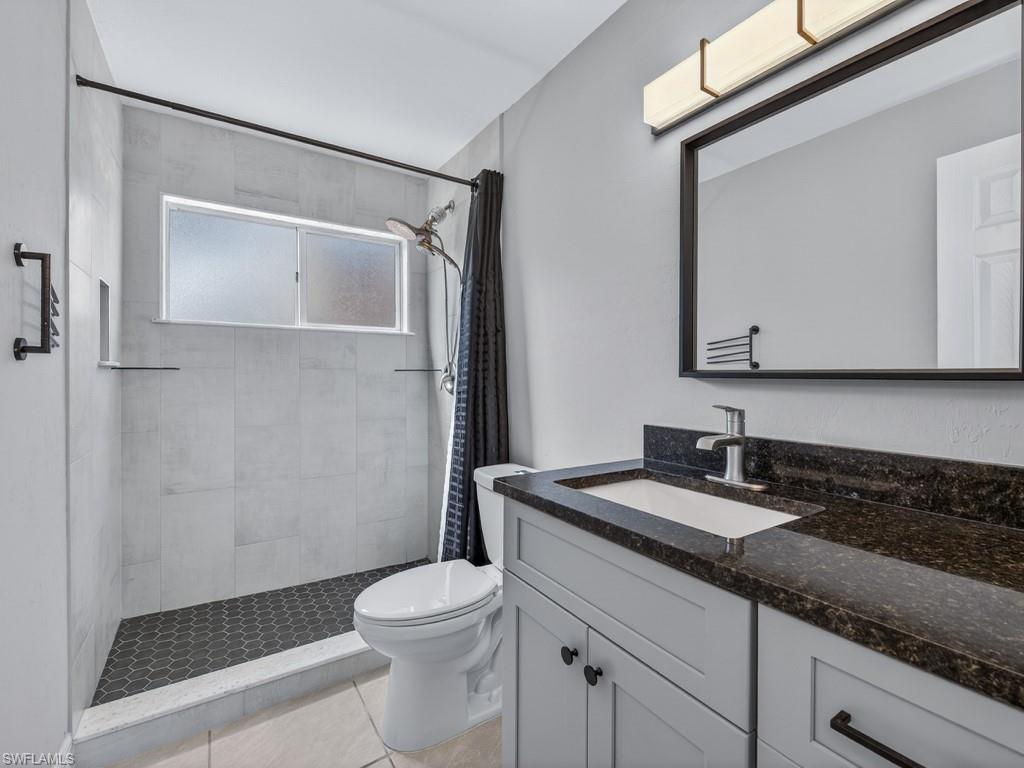 ROYAL WOODS - Residential