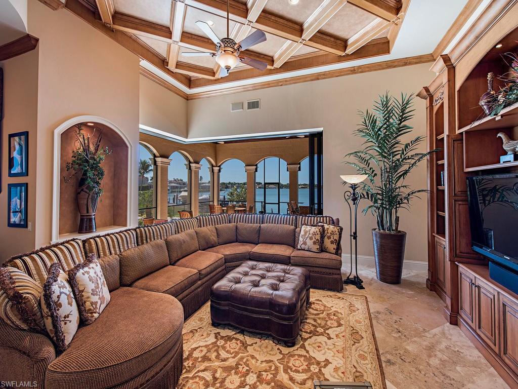 MARCO BEACH - Residential