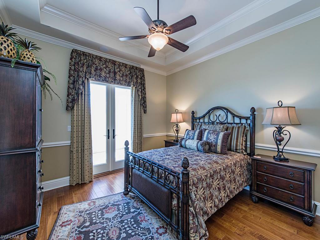 MARCO BEACH - Residential