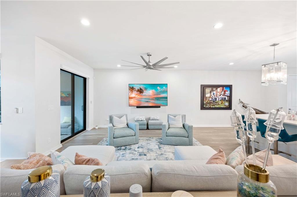 HAMILTON PLACE - Residential