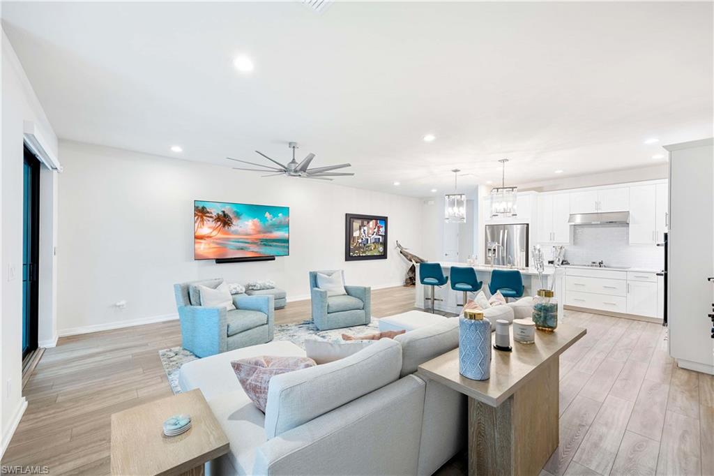 HAMILTON PLACE - Residential