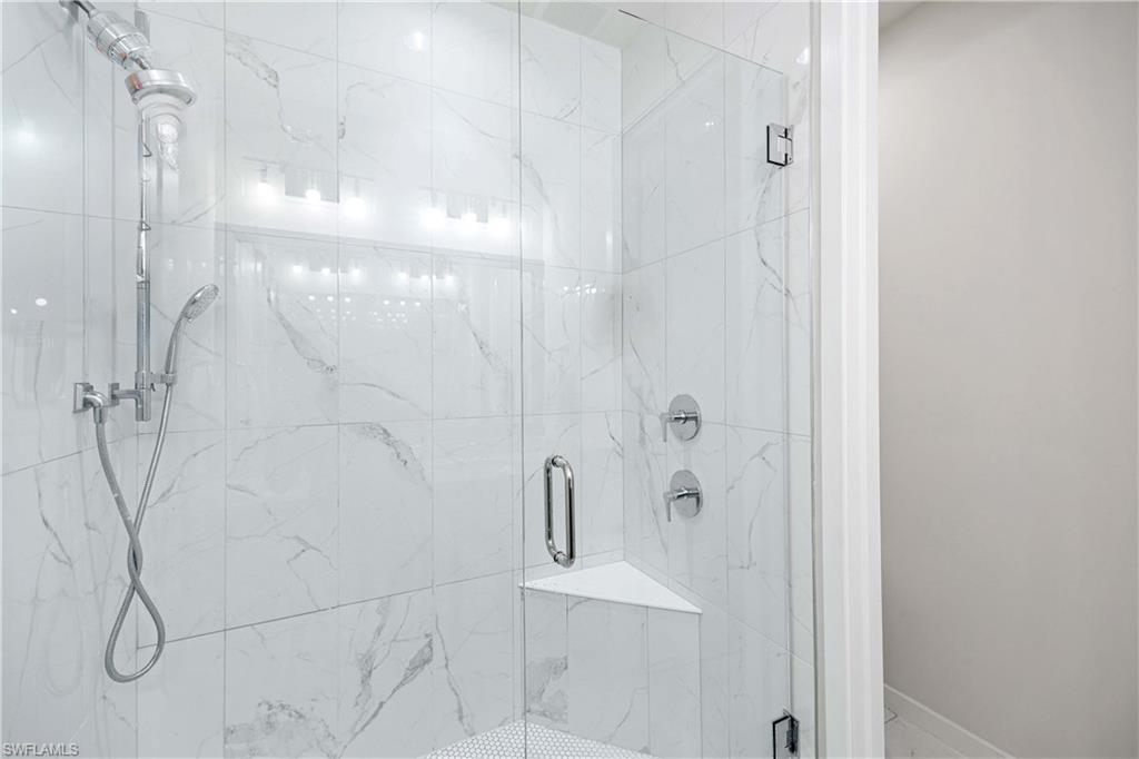 HAMILTON PLACE - Residential