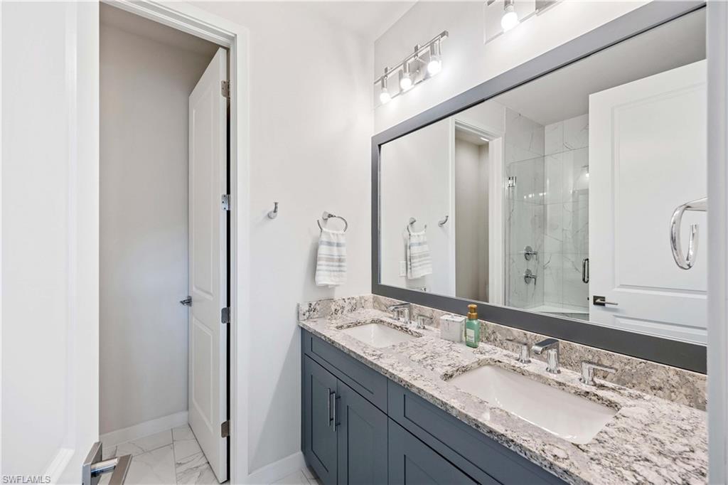 HAMILTON PLACE - Residential