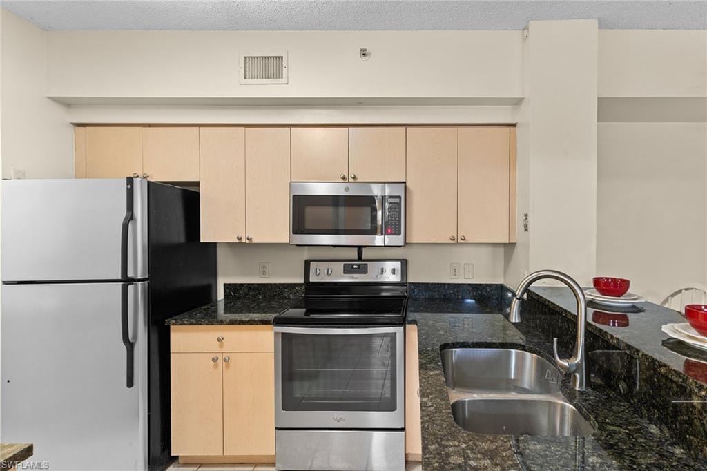 THE RESERVE - Residential Lease