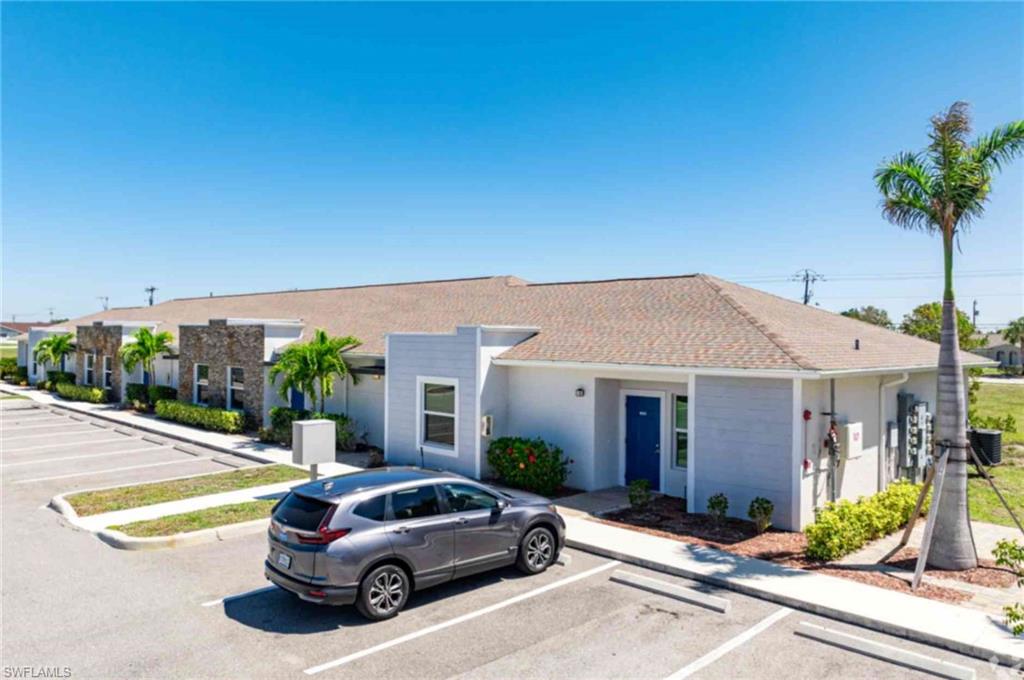 CAPE CORAL - Residential Lease